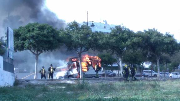 Man Dies In Torremolinos Motorhome Fire Sur In English